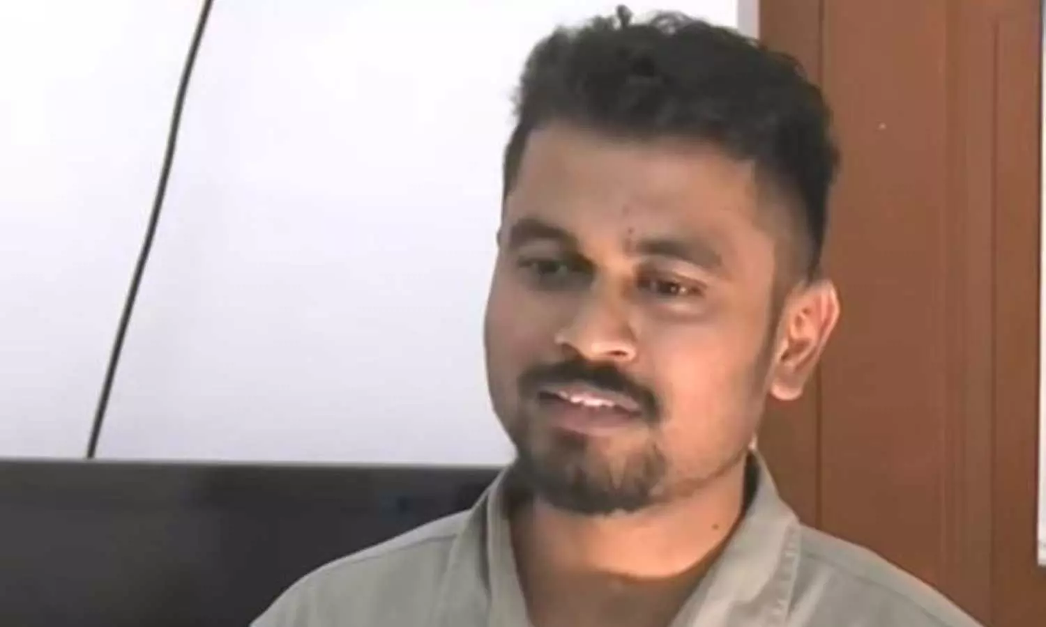 എല്ലാവർക്കും നന്ദി; അംഗോള ജയിലിൽ കുടുങ്ങിയ രഞ്ജിത്ത് നാട്ടിലെത്തി എല്ലാവർക്കും നന്ദി; അംഗോള ജയിലിൽ കുടുങ്ങിയ രഞ്ജിത്ത് നാട്ടിലെത്തി