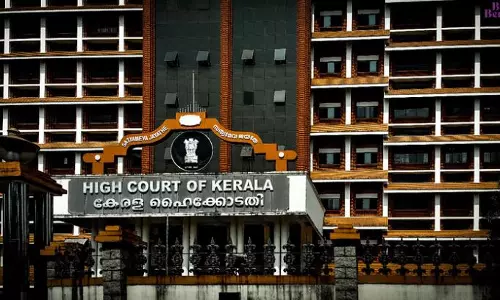 രഹസ്യമൊഴി പകർപ്പ് ആവശ്യപ്പെടാൻ എന്ത് അവകാശം? സരിതക്ക് ഹൈക്കോടതിയുടെ വിമർശനം രഹസ്യമൊഴി പകർപ്പ് ആവശ്യപ്പെടാൻ എന്ത് അവകാശം? സരിതക്ക് ഹൈക്കോടതിയുടെ വിമർശനം