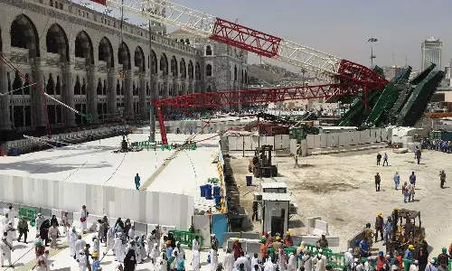 മക്ക ക്രെയിൻ അപകടത്തിൽ പുനരന്വേഷണം; കീഴ്‌ക്കോടതി ഉത്തരവ് സൗദി സുപ്രിംകോടതി റദ്ദാക്കി