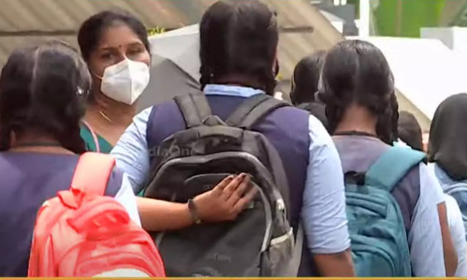 പ്ലസ് വൺ ക്ലാസുകൾ ആഗസ്റ്റ് 22 ന് തുടങ്ങും; ട്രയൽ അലോട്ട്മെൻറ് വ്യാഴാഴ്ച പ്ലസ് വൺ ക്ലാസുകൾ ആഗസ്റ്റ് 22 ന് തുടങ്ങും; ട്രയൽ അലോട്ട്മെൻറ് വ്യാഴാഴ്ച