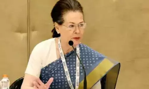 സോണിയാ ഗാന്ധിയെ ഇ.ഡി ഇന്ന് വീണ്ടും ചോദ്യം ചെയ്യും സോണിയാ ഗാന്ധിയെ ഇ.ഡി ഇന്ന് വീണ്ടും ചോദ്യം ചെയ്യും