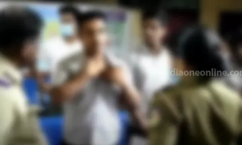 സദാചാര ആക്രമണം നേരിട്ട വിദ്യാര്‍ഥികൾക്കെതിരെ  വിവാദ പരാമര്‍ശം; കരിമ്പ സ്കൂളിലെ പി.ടി.എ വൈസ് പ്രസിഡന്‍റ്  രാജിവെച്ചു