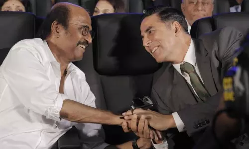 രാജ്യത്ത് ഏറ്റവും കൂടുതല് നികുതി അടയ്ക്കുന്ന വ്യക്തിയായി അക്ഷയ് കുമാര്, തമിഴകത്ത് രജനി; അഭിനന്ദനവുമായി ആദായ നികുതി വകുപ്പ് രാജ്യത്ത് ഏറ്റവും കൂടുതല് നികുതി അടയ്ക്കുന്ന വ്യക്തിയായി അക്ഷയ് കുമാര്, തമിഴകത്ത് രജനി; അഭിനന്ദനവുമായി ആദായ നികുതി വകുപ്പ്