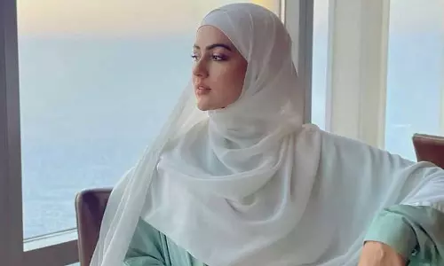 സ്വപ്നത്തിൽ എപ്പോഴും ഖബര്‍ കാണുമായിരുന്നു, കത്തിജ്ജ്വലിക്കുന്ന ഖബര്‍:   തുറന്ന് പറഞ്ഞ്‌ സനാ ഖാന്‍