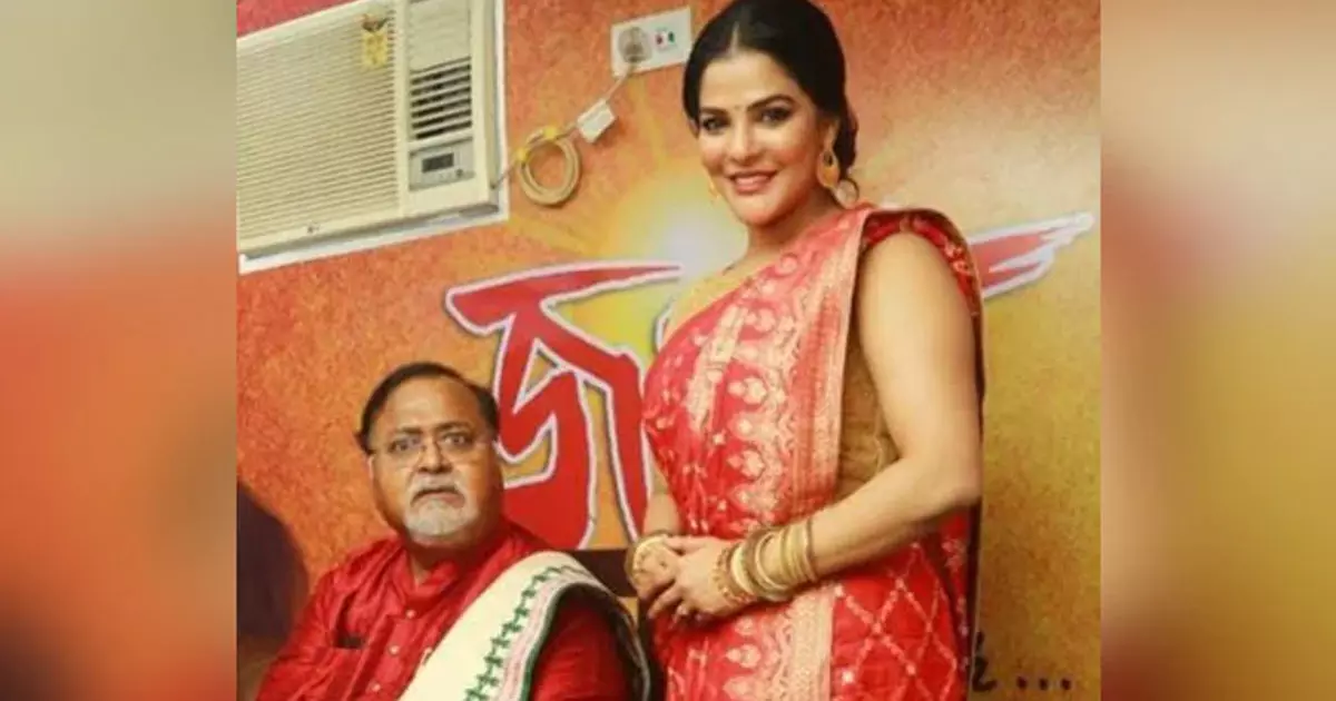 മന്ത്രി എന്റെ വീട് മിനി ബാങ്കായി ഉപയോഗിച്ചു: അര്പ്പിതയുടെ മൊഴി മന്ത്രി എന്റെ വീട് മിനി ബാങ്കായി ഉപയോഗിച്ചു: അര്പ്പിതയുടെ മൊഴി