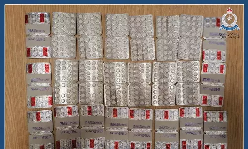 മസ്കത്ത് വിമാനത്താവളത്തിൽ ലഹരി ഗുളികകൾ പിടികൂടി മസ്കത്ത് വിമാനത്താവളത്തിൽ ലഹരി ഗുളികകൾ പിടികൂടി