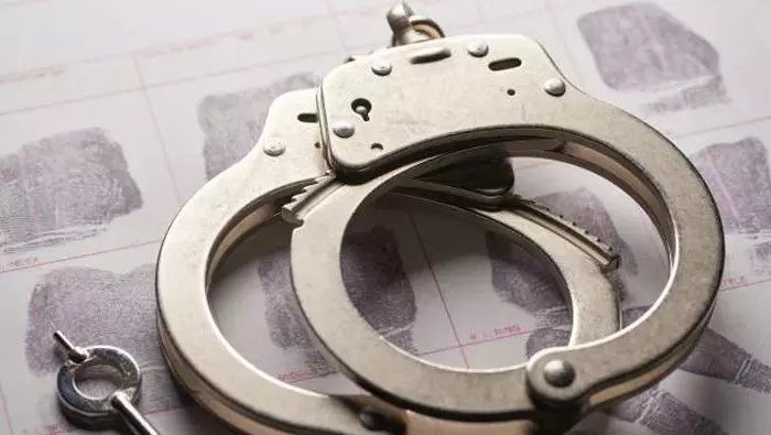 ഒമാനിൽ നിരവധി എ.ടി.എമ്മുകൾക്ക്   തീയിട്ട കേസിൽ ഒരാൾ അറസ്റ്റിൽ