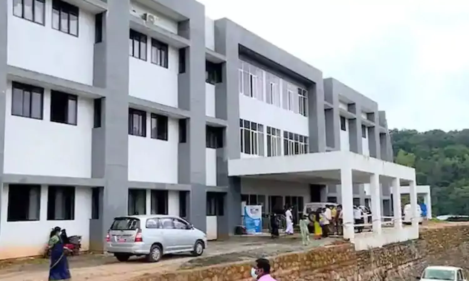 ഇടുക്കി മെഡിക്കല്‍ കോളേജിന് അംഗീകാരം:100 സീറ്റുകളിൽ ഈ വർഷം ക്ലാസുകൾ തുടങ്ങും