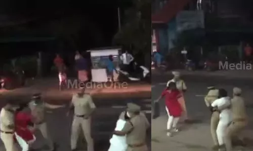 കുന്നംകുളത്ത് കോൺഗ്രസ് നേതാക്കള്‍ കരുതൽ തടങ്കലില്‍; കേച്ചേരിയില്‍ മുഖ്യമന്ത്രിക്കുനേരെ കരിങ്കൊടി പ്രയോഗം