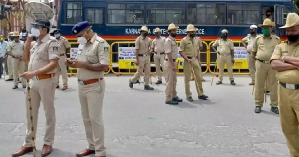 ദക്ഷിണ കന്നഡയില് ഒരാഴ്ചക്കിടെ മൂന്ന് കൊലപാതകങ്ങള്; നിരോധനാജ്ഞ ദക്ഷിണ കന്നഡയില് ഒരാഴ്ചക്കിടെ മൂന്ന് കൊലപാതകങ്ങള്; നിരോധനാജ്ഞ