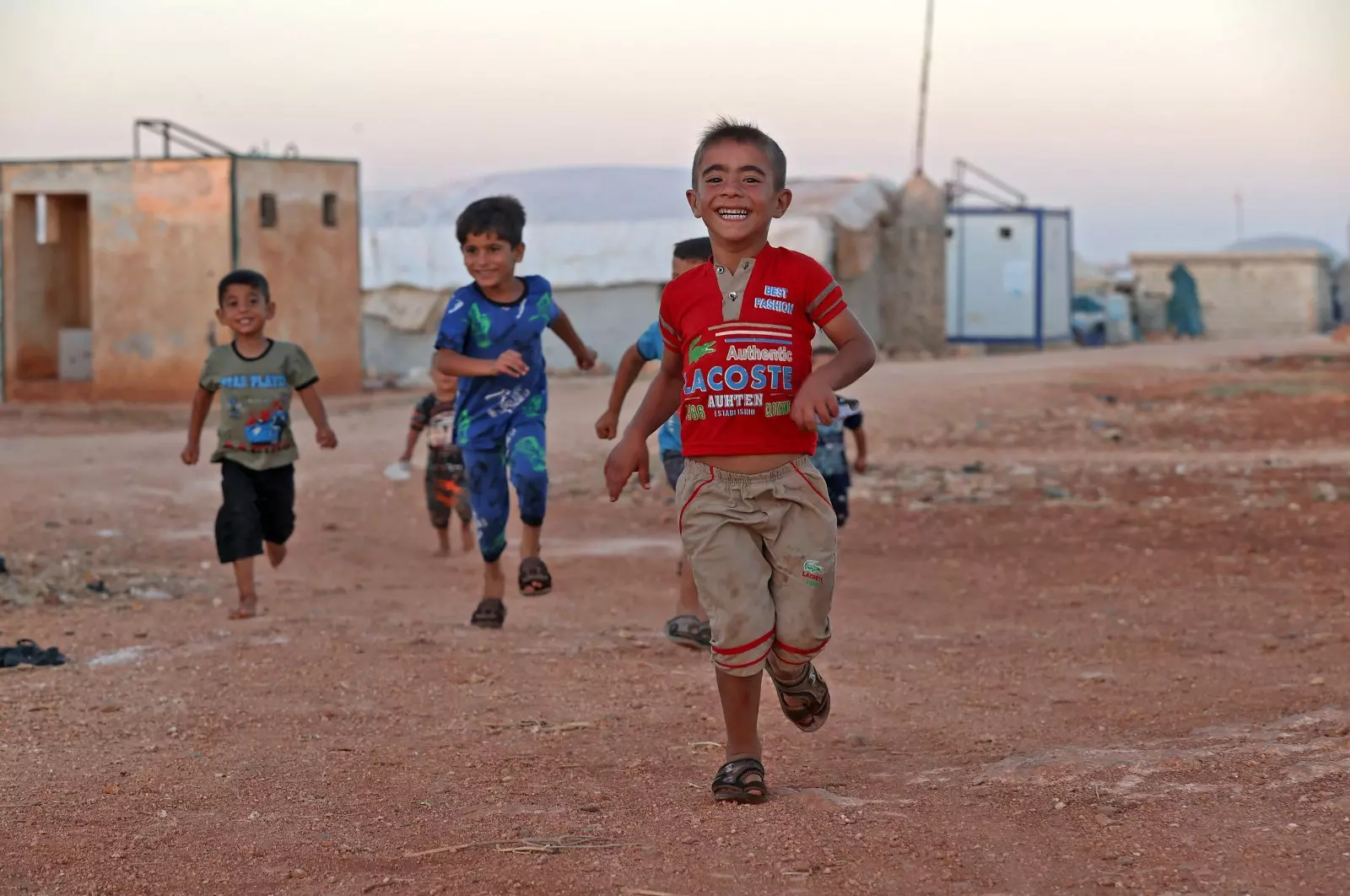 കുടിയിറക്കപ്പെട്ടവർക്കായി സിറിയയിൽ ഗ്രാമം   തന്നെ നിർമിക്കാനൊരുങ്ങി ഖത്തറും തുർക്കിയും