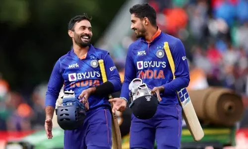 അവനെ പുറത്തിരുത്തിയതെന്ത്?; ടീം സെലക്ഷനിൽ പൊട്ടിത്തെറിച്ച് മുൻ ഇന്ത്യൻ താരം അവനെ പുറത്തിരുത്തിയതെന്ത്?; ടീം സെലക്ഷനിൽ പൊട്ടിത്തെറിച്ച് മുൻ ഇന്ത്യൻ താരം