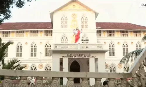 പുതിയ അഡ്മിനിസ്‌ട്രേറ്ററെ അംഗീകരിക്കില്ല; എറണാകുളം- അങ്കമാലി അതിരൂപതയിൽ സഭ സിനഡിനെതിരെ വീണ്ടും അൽമായ മുന്നേറ്റം