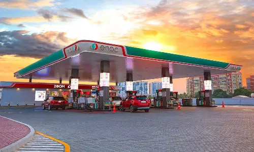 യുഎഇയിൽ ഇന്ധനവില കുറയും; പുതിയ വില നാളെ മുതൽ പ്രാബല്യത്തിൽ