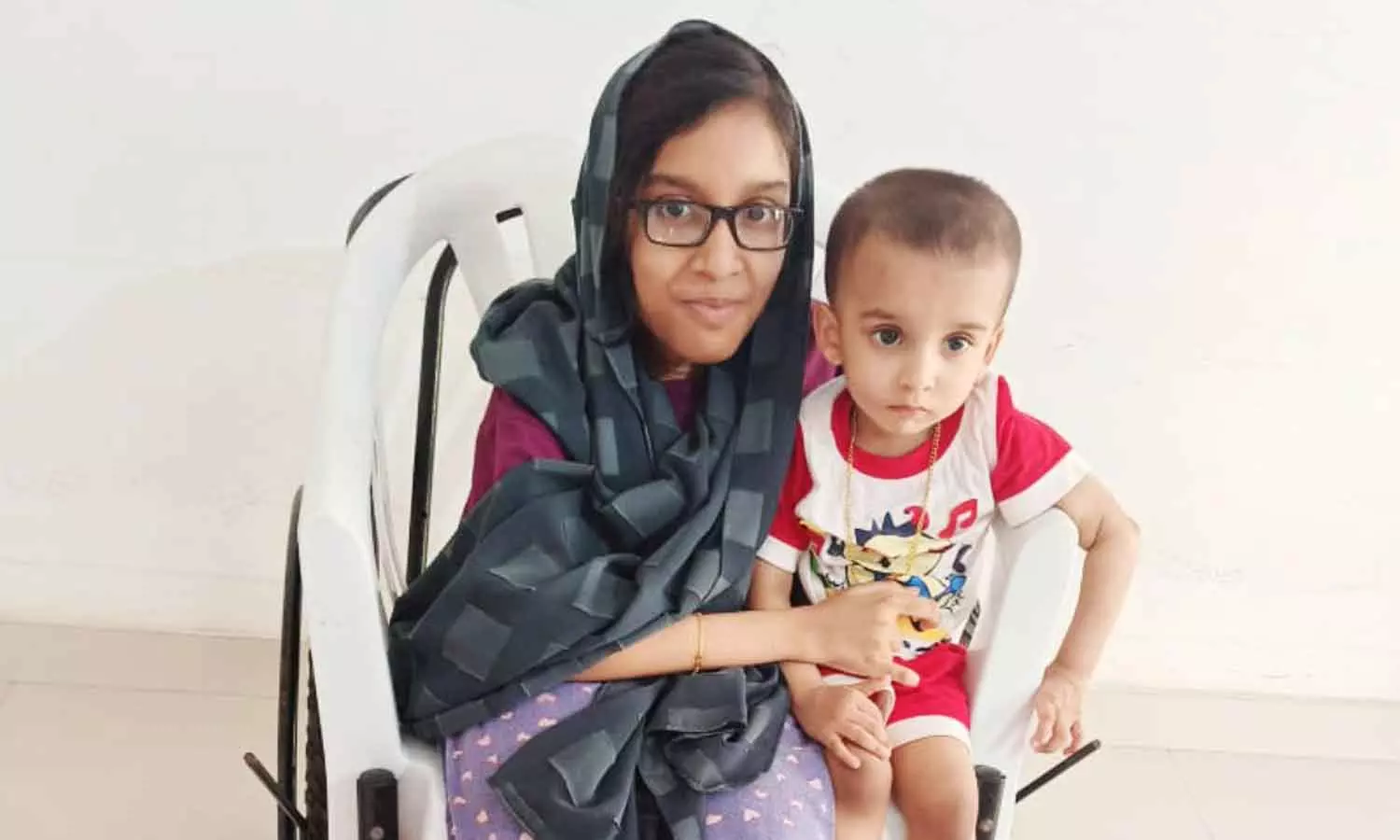 ഞാൻ അനുഭവിച്ച വേദന എന്റെ അനിയനുണ്ടാവരുത്; സഹോദരന് വേണ്ടി സഹായമഭ്യർഥിച്ച അഫ്ര ഇനി കണ്ണീരോർമ