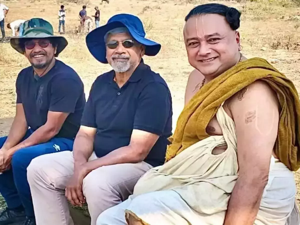 അവര്‍ ജിമ്മില്‍ കഷ്ടപ്പെടുമ്പോള്‍ മണിരത്നം എനിക്കു മാത്രം നിറയെ ഭക്ഷണം തരുമായിരുന്നു; പൊന്നിയിന്‍ സെല്‍വന്‍ ഷൂട്ടിംഗ് വിശേഷങ്ങള്‍ പങ്കുവച്ച് ജയറാം