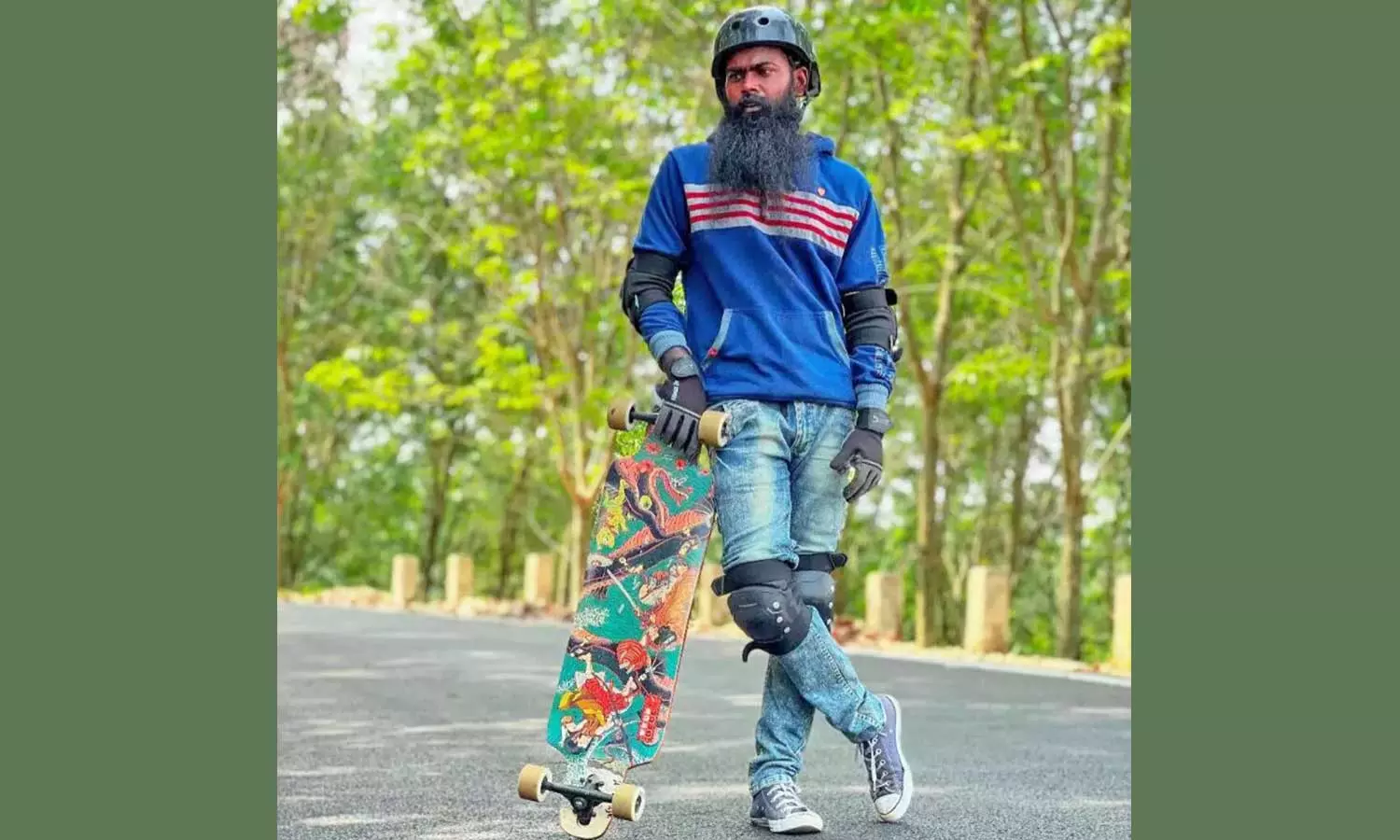 രണ്ടു ദിവസത്തെ പ്ലാൻ, രണ്ട് ജോഡി വസ്ത്രവുമായി പുറപ്പെട്ടു; കശ്മീരിലെത്തുന്നതിനു മൂന്നു ദിവസം മുൻപ് ട്രക്കിന്റെ രൂപത്തിൽ മരണം രണ്ടു ദിവസത്തെ പ്ലാൻ, രണ്ട് ജോഡി വസ്ത്രവുമായി പുറപ്പെട്ടു; കശ്മീരിലെത്തുന്നതിനു മൂന്നു ദിവസം മുൻപ് ട്രക്കിന്റെ രൂപത്തിൽ മരണം