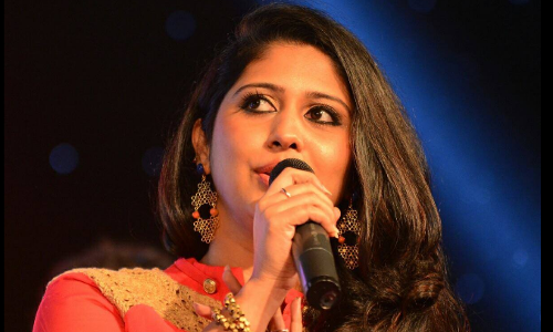 ആണിനൊപ്പം ഫോട്ടോയിട്ടാല്‍ അവനുമായി കല്യാണം, പെണ്ണിനൊപ്പമെങ്കില്‍ ഞങ്ങള്‍ തമ്മില്‍ ബന്ധം; വൃത്തികേടിന് ഒരു പരിധിയില്ലേ? പ്രതികരിച്ച് രഞ്ജിനി ജോസ്