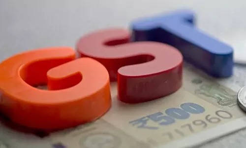 ബാങ്കിൽ നിന്ന് പണം പിൻവലിക്കുന്നതിന് ജി.എസ്.ടി ഇല്ല ബാങ്കിൽ നിന്ന് പണം പിൻവലിക്കുന്നതിന് ജി.എസ്.ടി ഇല്ല