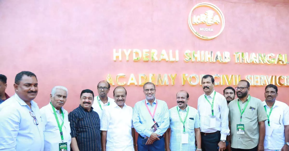 പ്രിയ നജീബ് ഒരു ജനതയുടെ സാക്ഷാത്ക്കാരം എത്ര ഭംഗിയായാണ് നിർവഹിച്ചത്; അഭിനന്ദനവുമായി സാദിഖലി ശിഹാബ് തങ്ങൾ