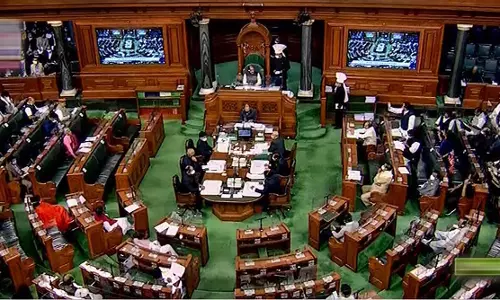 നാഷണൽ ഹെറാൾഡ് കേസ്; പാര്‍ലമെന്‍റിന്‍റെ ഇരു സഭകളും ഇന്നും പ്രക്ഷുബ്ധമാകും