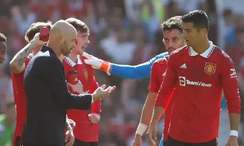 കളി തീരും മുമ്പ് സ്റ്റേഡിയം വിട്ടു; റൊണാള്‍ഡോക്ക് കോച്ചിന്‍റെ രൂക്ഷവിമര്‍ശനം