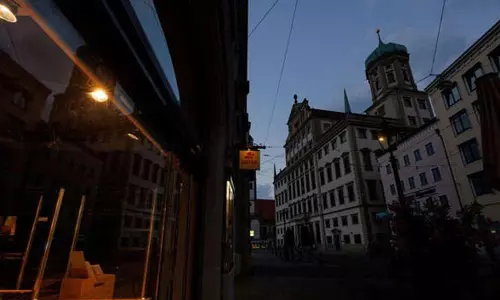 ലൈറ്റണച്ചു, വാതിലടച്ചു; യൂറോപ്യൻ രാഷ്ട്രങ്ങൾ എനർജി സേവിങ് മോഡിൽ  - റഷ്യൻ ഇഫക്ട്