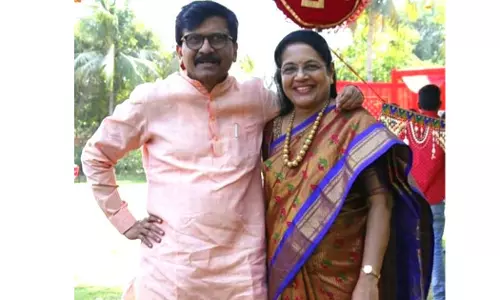 അറസ്റ്റിലായ ശിവസേന എംപി സഞ്ജയ് റാവത്തിന്റെ ഭാര്യയ്ക്ക് ഇ.ഡിയുടെ സമന്സ് അറസ്റ്റിലായ ശിവസേന എംപി സഞ്ജയ് റാവത്തിന്റെ ഭാര്യയ്ക്ക് ഇ.ഡിയുടെ സമന്സ്