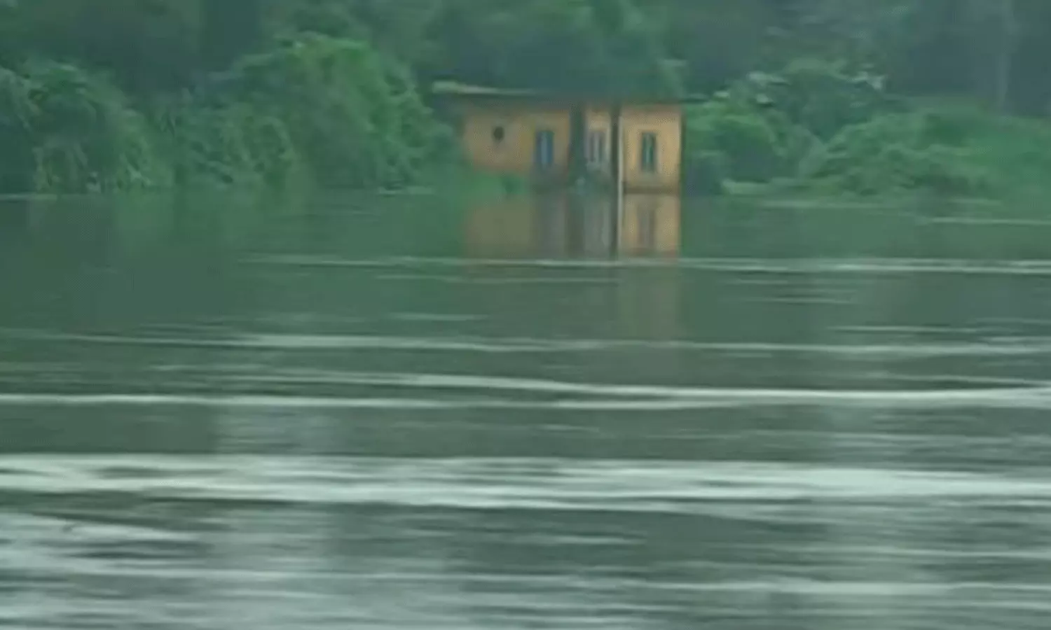 കാസർകോട് പനത്തടിയിൽ പുഴയിൽ വീണ് ഒരാൾ മരിച്ചു കാസർകോട് പനത്തടിയിൽ പുഴയിൽ വീണ് ഒരാൾ മരിച്ചു