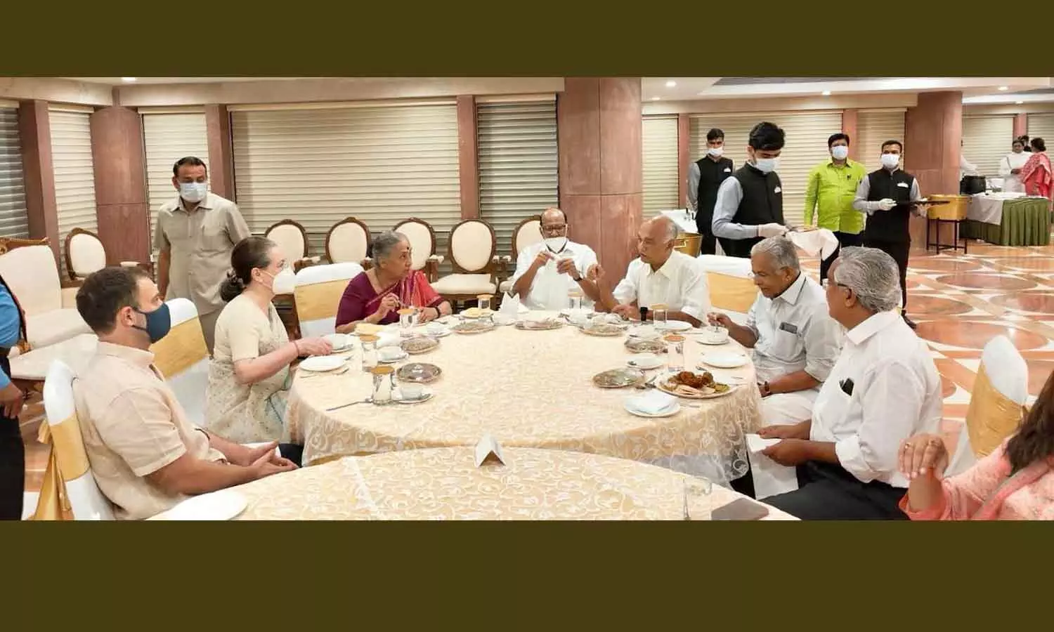 ബിജെപി രാജ്യത്തെ അപ്രഖ്യാപിത അടിയന്തരാവസ്ഥയിലേക്ക് കൊണ്ടുപോകുന്നു: ഇ.ടി മുഹമ്മദ് ബഷീർ എംപി ബിജെപി രാജ്യത്തെ അപ്രഖ്യാപിത അടിയന്തരാവസ്ഥയിലേക്ക് കൊണ്ടുപോകുന്നു: ഇ.ടി മുഹമ്മദ് ബഷീർ എംപി