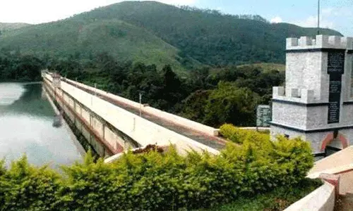 മുല്ലപ്പെരിയാറില്‍ രണ്ടാം മുന്നറിയിപ്പ് ലഭിച്ചിട്ടില്ല; ആശങ്ക വേണ്ടെന്ന് മന്ത്രി