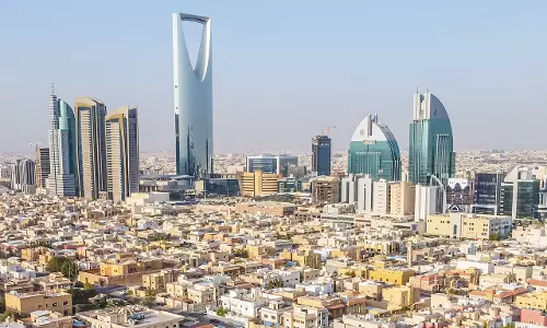 തുടർച്ചയായ രണ്ടാം പാദത്തിലും സൗദി ബജറ്റിൽ മിച്ചം;   370 ബില്യൺ റിയാൽ വരവും 292 റിയാൽ ചിലവും