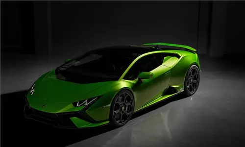 325 കിലോമീറ്റർ വേഗത, 100 കിലോമീറ്റർ വേഗതയെത്താൻ 3 സെക്കൻഡുകൾ മാത്രം; നിരത്തിൽ ഹുങ്കാരമാകാൻ ലംബോർഗിനി ഹുറാകാൻ ടെക്‌നിക