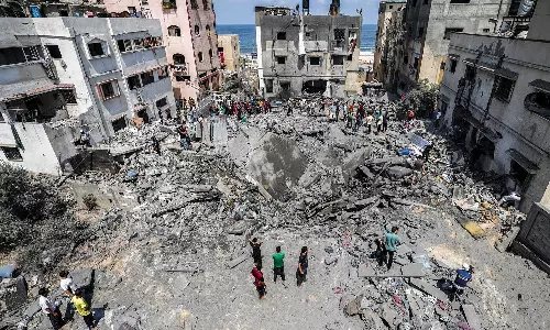 ഗസ്സയിൽ ആക്രമണം കടുപ്പിച്ച് ഇസ്രായേൽ; മരണം 11 ആയി