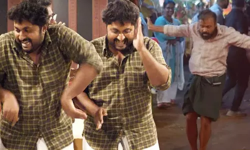 ഇതിപ്പോ ചാക്കോച്ചനെ വെല്ലുന്ന ഐറ്റമാണല്ലോ?; ദേവദൂതർ പാടി ചുവടുവെച്ച് ധ്യാൻ ശ്രീനിവാസൻ