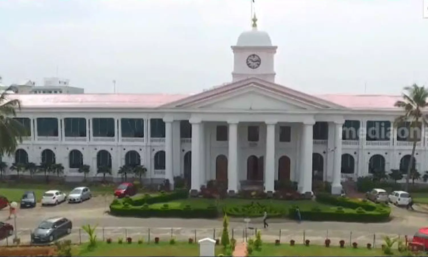 തീരുമാനമെടുത്തിട്ട് 10 ദിവസം; ബഫർസോണിലെ സംസ്ഥാനത്തിന്റെ പുതിയ ഉത്തരവ് ഇനിയും പുറത്തിറങ്ങിയില്ല തീരുമാനമെടുത്തിട്ട് 10 ദിവസം; ബഫർസോണിലെ സംസ്ഥാനത്തിന്റെ പുതിയ ഉത്തരവ് ഇനിയും പുറത്തിറങ്ങിയില്ല