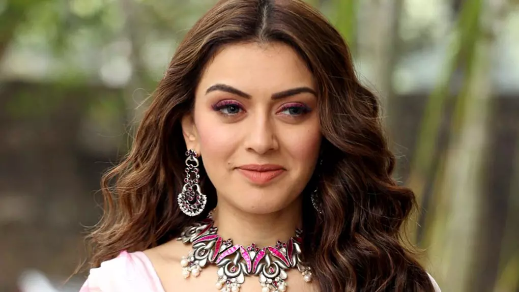 ഹൻസികയ്ക്ക് കല്യാണം; വരൻ പ്രമുഖ രാഷ്ട്രീയനേതാവിന്റെ മകൻ- റിപ്പോർട്ട്