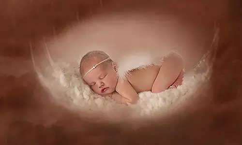 ഇരുട്ടിലെ വെട്ടം;  ഉമ്മ മകന് കൊടുത്ത പിറന്നാള്‍ സമ്മാനം