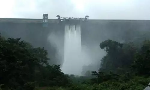 ഇടുക്കി ഡാമിന്റെ രണ്ട് ഷട്ടറുകൾ കൂടി തുറന്നു; പുറത്തുവിടുന്നത് 100 ക്യുമെക്‌സ് വെള്ളം