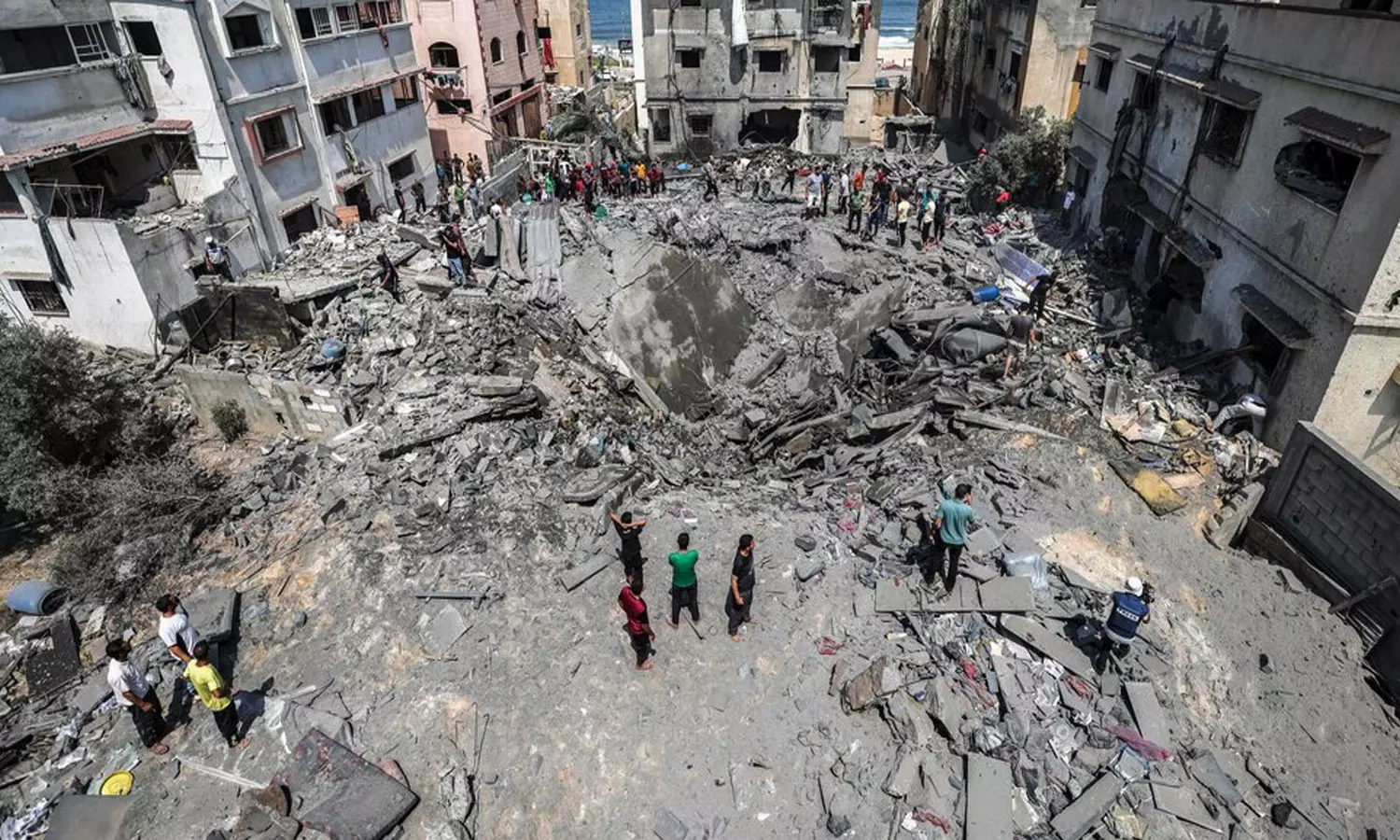 ഗസ്സയിലെ ഇസ്രായേൽ നരമേധത്തിന് അന്ത്യമില്ലേ ? ഗസ്സയിലെ ഇസ്രായേൽ നരമേധത്തിന് അന്ത്യമില്ലേ ?