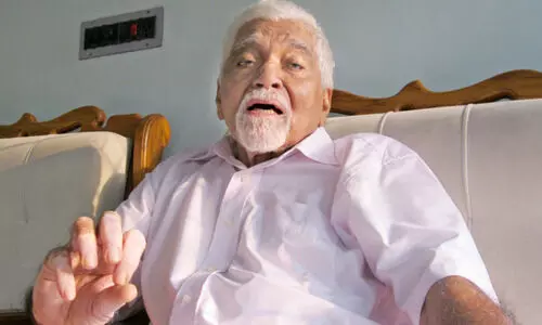 മുതിര്ന്ന കമ്മ്യൂണിസ്റ്റ് നേതാവ് ബെര്ലിന് കുഞ്ഞനന്തന് നായര് അന്തരിച്ചു മുതിര്ന്ന കമ്മ്യൂണിസ്റ്റ് നേതാവ് ബെര്ലിന് കുഞ്ഞനന്തന് നായര് അന്തരിച്ചു