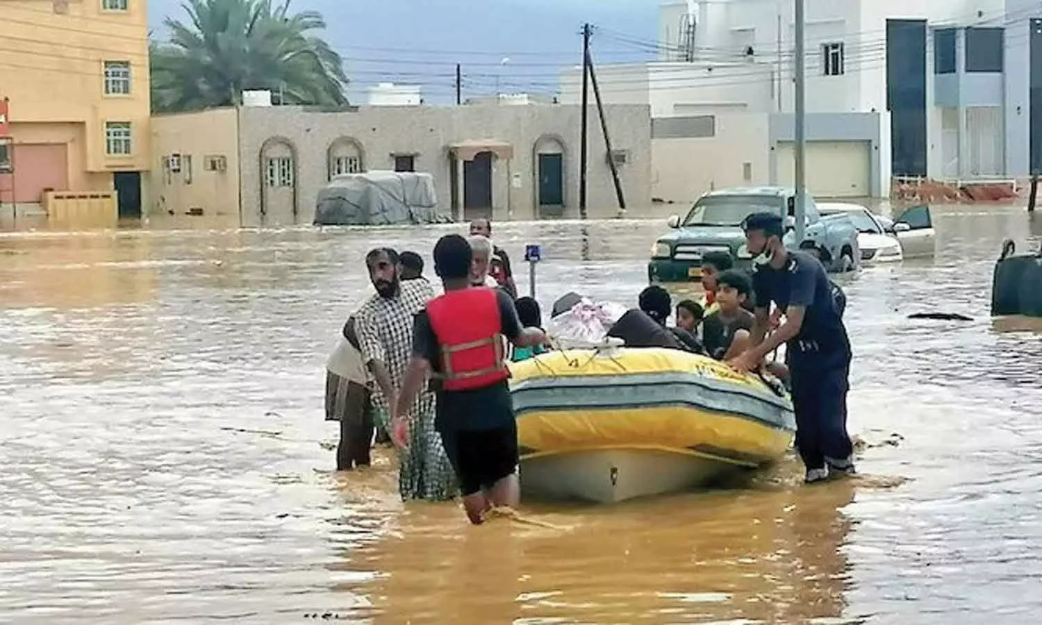 ഒമാനിൽ കഴിഞ്ഞ വർഷം വാട്ടർ റെസ്‌ക്യൂ ടീമുകൾ രക്ഷാപ്രവർത്തനം നടത്തിയത് 521 അപകടങ്ങളിൽ
