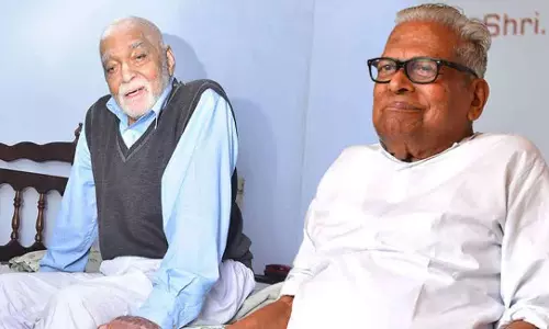 പിണറായിയെ വിടാതെ പിന്തുടർന്നു; വി.എസിനൊപ്പം നിലയുറപ്പിച്ചു-ബെർലിൻയുഗം അവസാനിക്കുമ്പോൾ