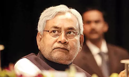 ചാടിച്ചാടി നിതീഷ്; മുന്നണി മാറ്റം അഞ്ചാം തവണ