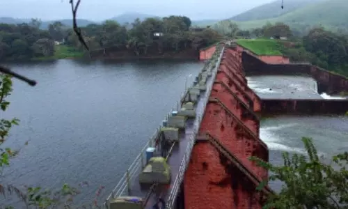 മുല്ലപ്പെരിയാറിൽ ആശ്വാസം; ജലനിരപ്പിൽ നേരിയ കുറവ് മുല്ലപ്പെരിയാറിൽ ആശ്വാസം; ജലനിരപ്പിൽ നേരിയ കുറവ്