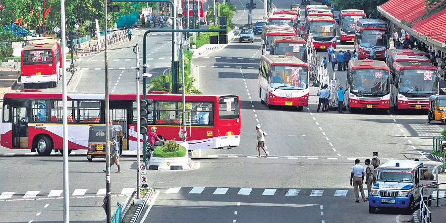 ഡീസലടിക്കാൻ പണമില്ലെങ്കിലും ധൂർത്തിന് കുറവില്ലാതെ കെ.എസ്.ആര്‍.ടി.സി
