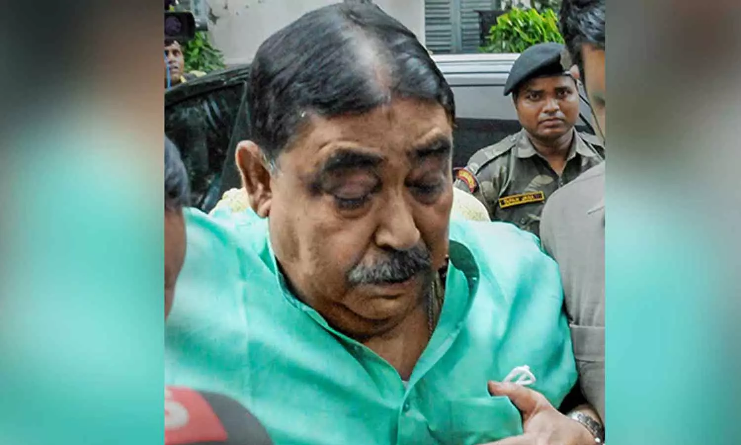 പശുക്കടത്ത്; മമതയുടെ വിശ്വസ്തൻ അനുബ്രത മൊണ്ഡലിനെ സിബിഐ അറസ്റ്റ് ചെയ്തു പശുക്കടത്ത്; മമതയുടെ വിശ്വസ്തൻ അനുബ്രത മൊണ്ഡലിനെ സിബിഐ അറസ്റ്റ് ചെയ്തു