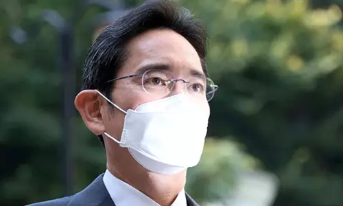 പ്രസിഡന്‍റ് മാപ്പ് നല്‍കി; സാംസങ് വൈസ് ചെയര്‍മാന് തടവുശിക്ഷയിൽ ഇളവ്