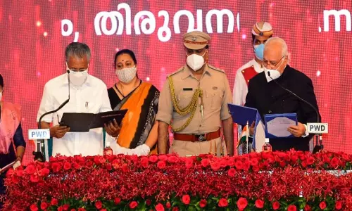 രണ്ടാം പിണറായി മന്ത്രിസഭയില്‍ അഴിച്ചുപണിക്ക് സാധ്യതയേറുന്നു