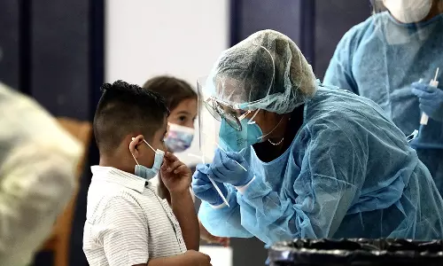 ഖത്തറിൽ പുതിയ അധ്യയന വർഷത്തിൽ എല്ലാ വിദ്യാർഥികളും   ജീവനക്കാരും ആന്റിജൻ പരിശോധന നടത്തണം